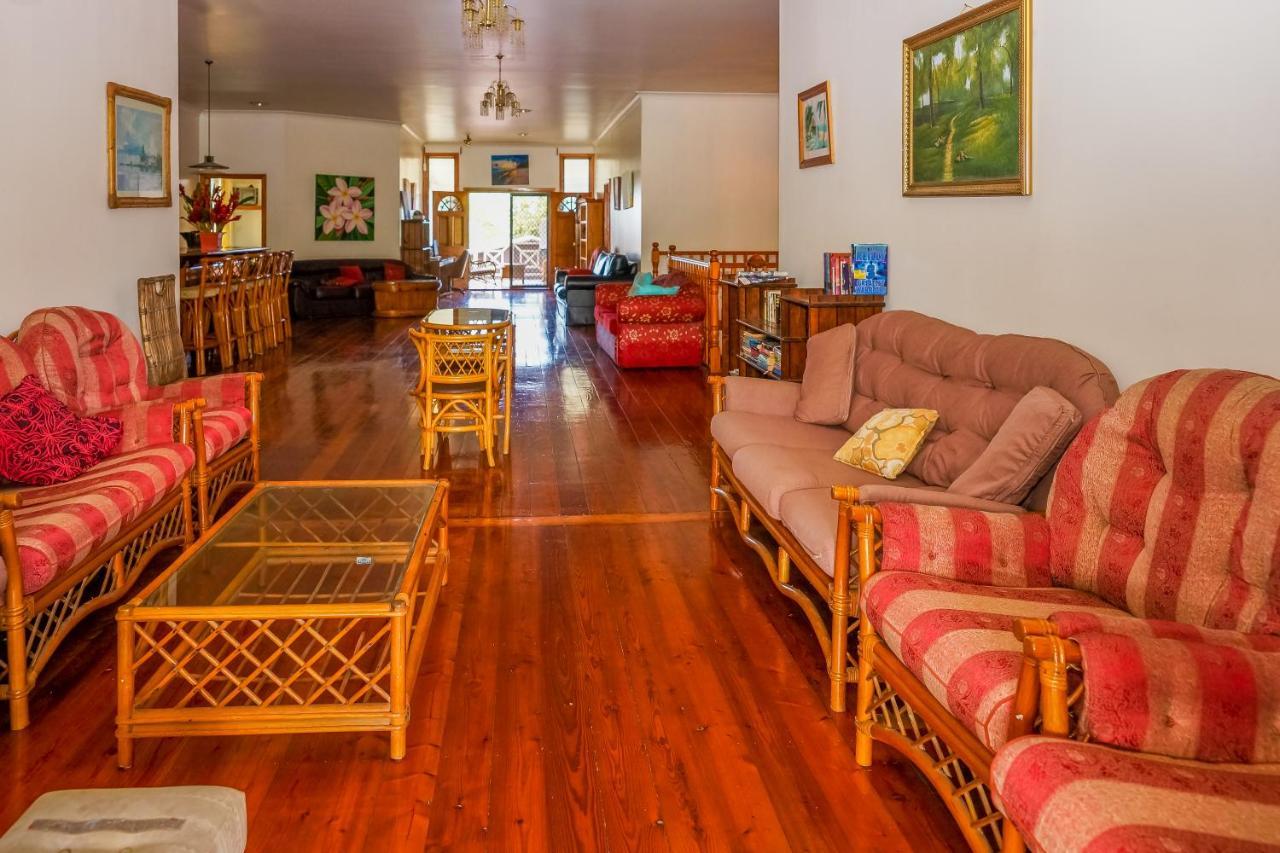 Lynn'S Getaway Hotel Απία Εξωτερικό φωτογραφία