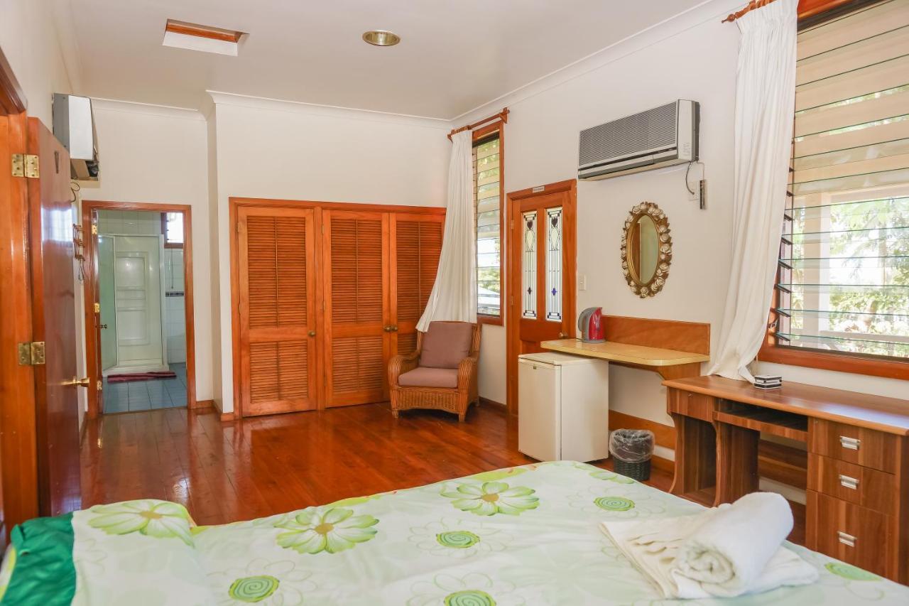 Lynn'S Getaway Hotel Απία Εξωτερικό φωτογραφία