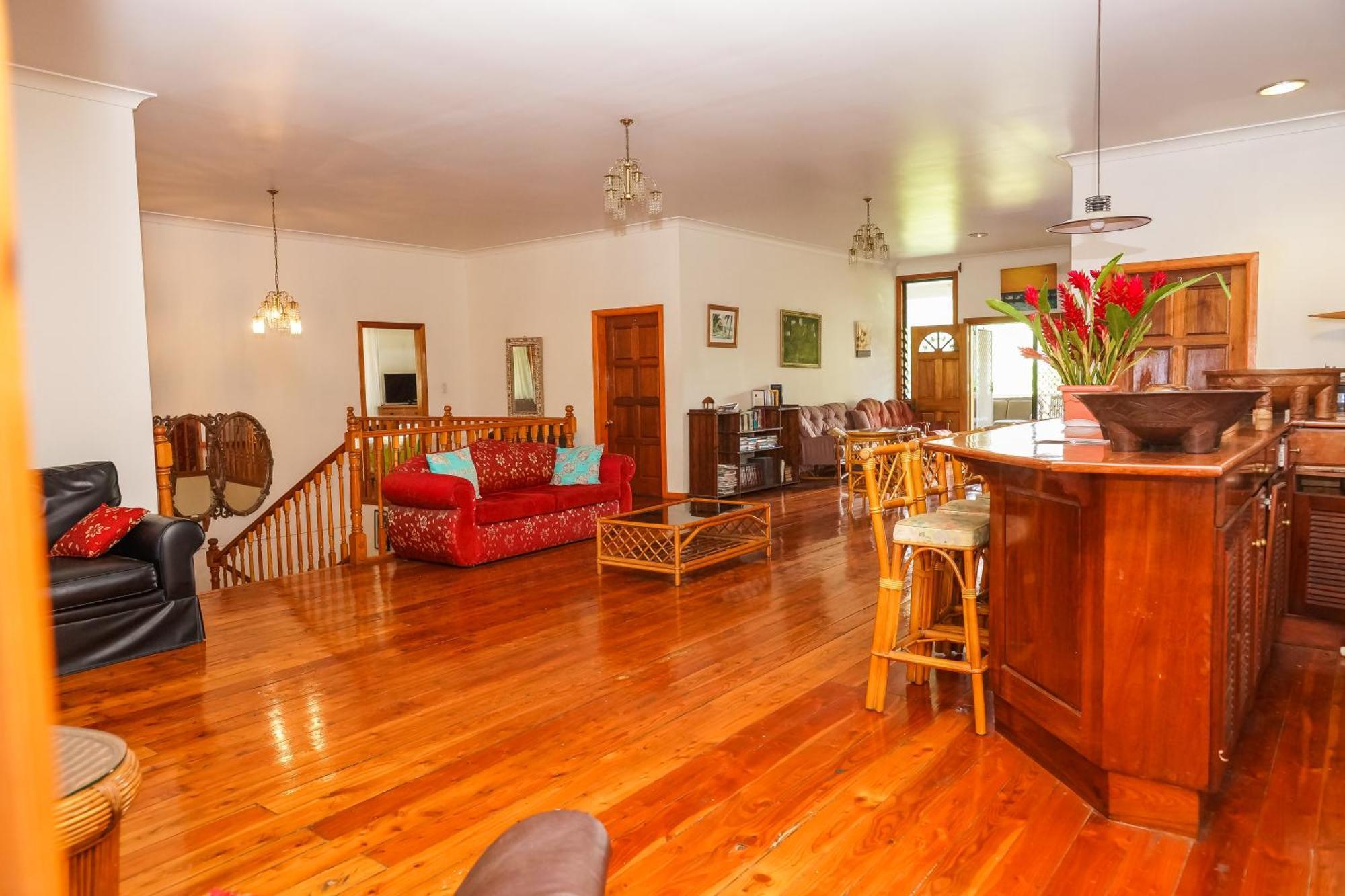 Lynn'S Getaway Hotel Απία Εξωτερικό φωτογραφία