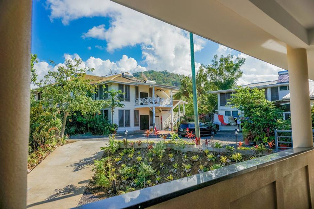 Lynn'S Getaway Hotel Απία Εξωτερικό φωτογραφία